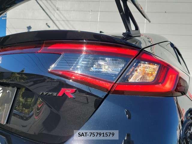Honda CIVIC 2023-03 607986-13