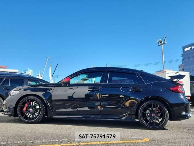 Honda CIVIC 2023-03 607986-2