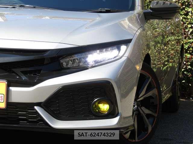 Honda CIVIC 2017-09 819323-8