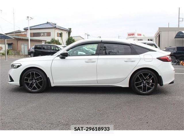 Honda CIVIC 2023-06 1325765-12