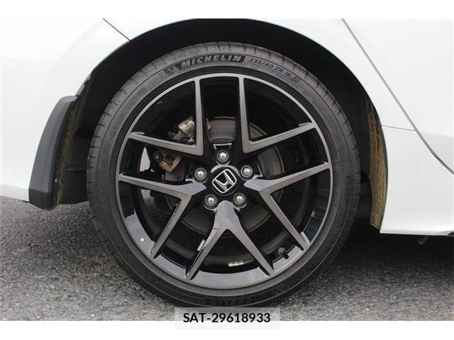 Honda CIVIC 2023-06 1325765-23