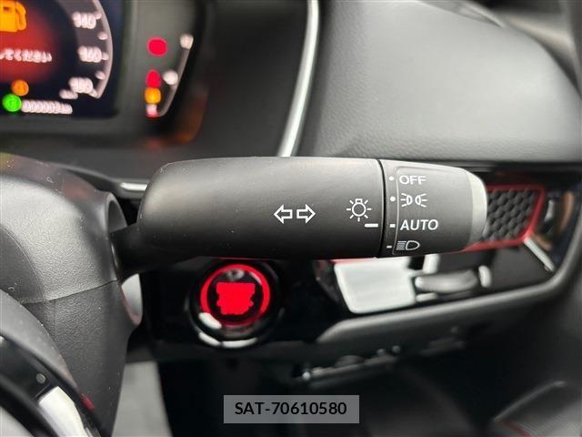 Honda CIVIC 2025-01 1411717-25