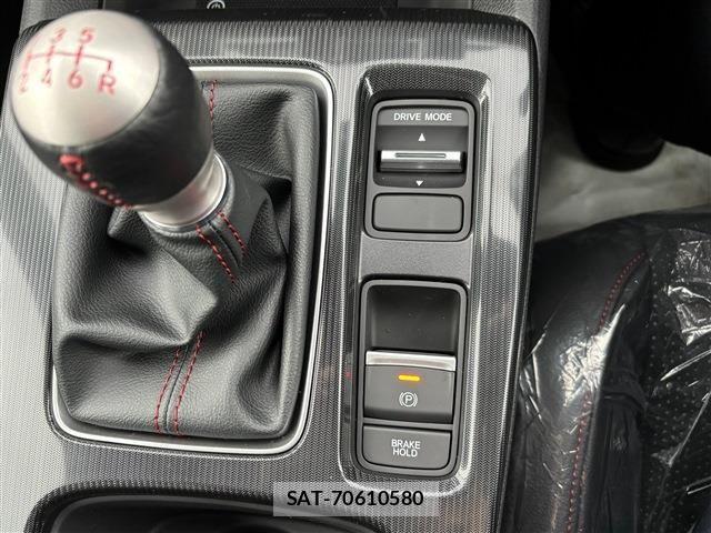 Honda CIVIC 2025-01 1411717-28