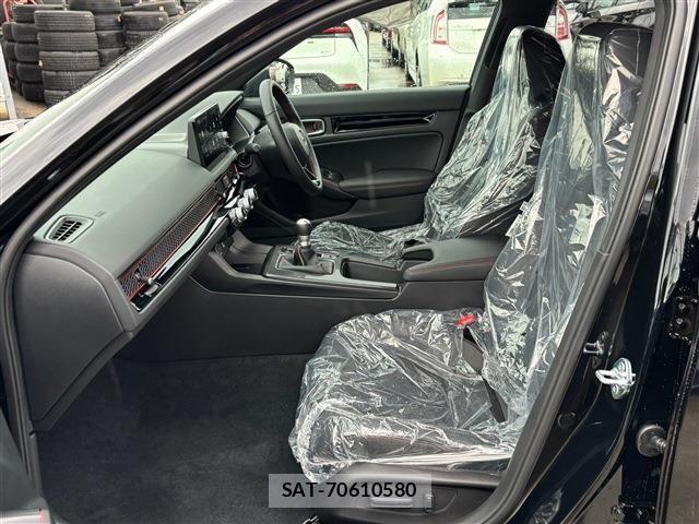Honda CIVIC 2025-01 1411717-2