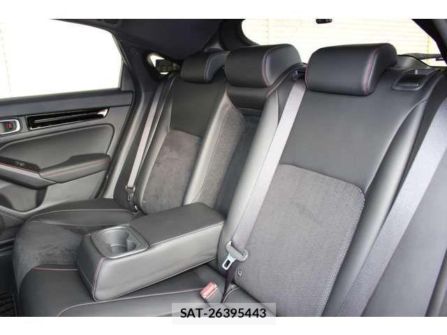Honda CIVIC 2024-09 2959279-9