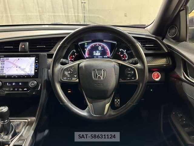 Honda CIVIC 2018-11 3064425-9
