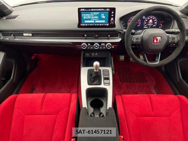 Honda CIVIC 2025-06 3356125-1