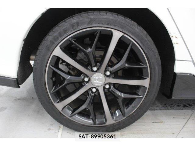 Honda CIVIC 2020-07 4588992-25