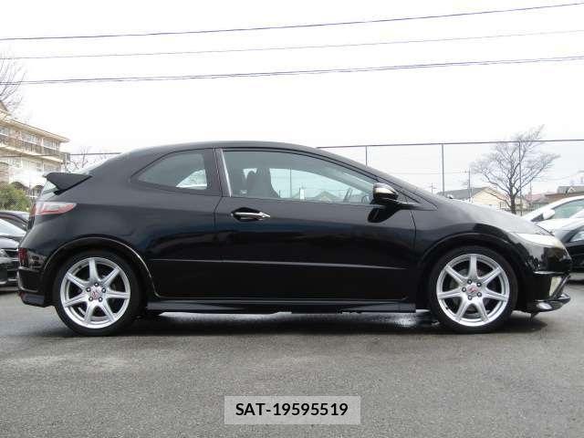 Honda CIVIC 2011-04 4638362-24