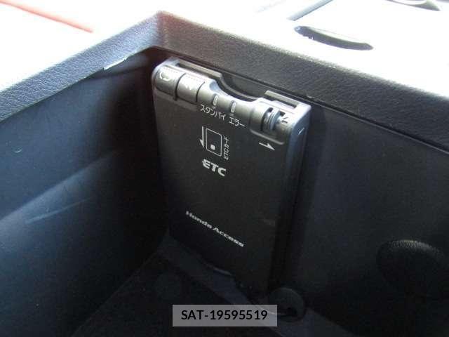 Honda CIVIC 2011-04 4638362-4