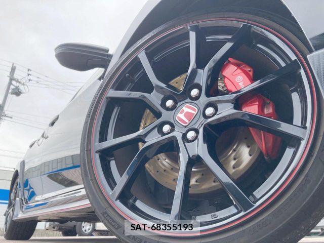 Honda CIVIC 2018-10 4934309-13