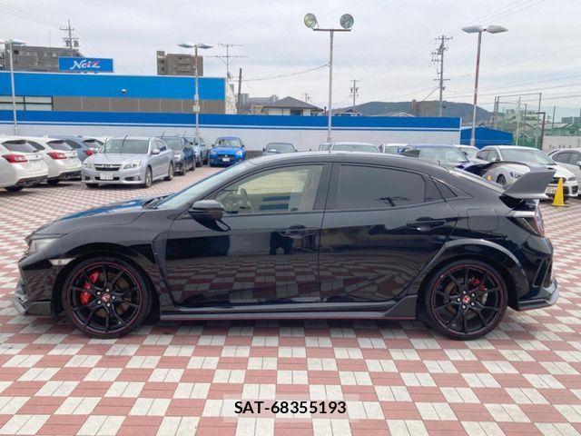Honda CIVIC 2018-10 4934309-16