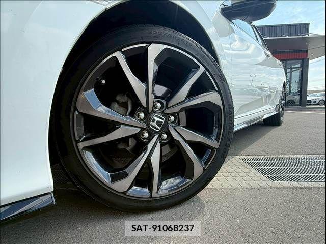 Honda CIVIC 2019-09 5862290-13