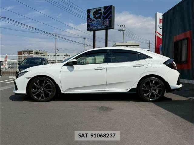 Honda CIVIC 2019-09 5862290-15