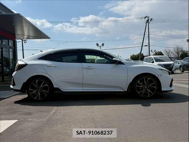 Honda CIVIC 2019-09 5862290-18
