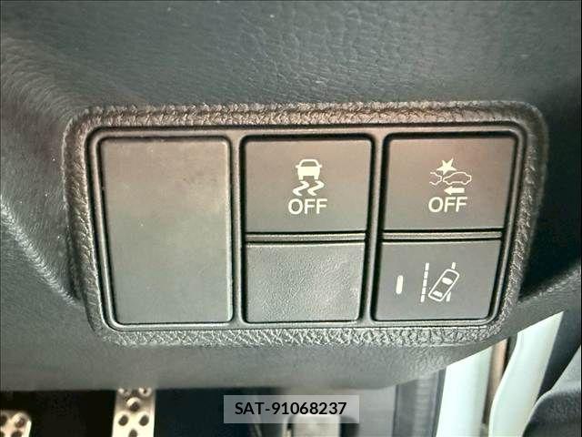 Honda CIVIC 2019-09 5862290-5
