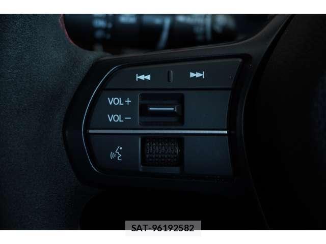 Honda CIVIC 2023-10 5862196-25
