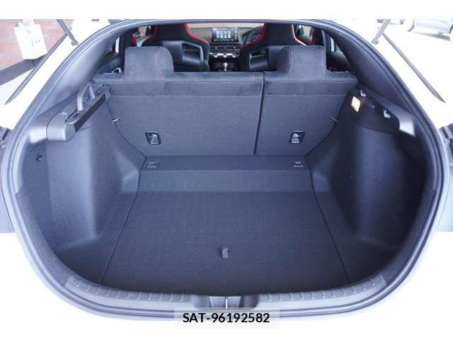 Honda CIVIC 2023-10 5862196-7