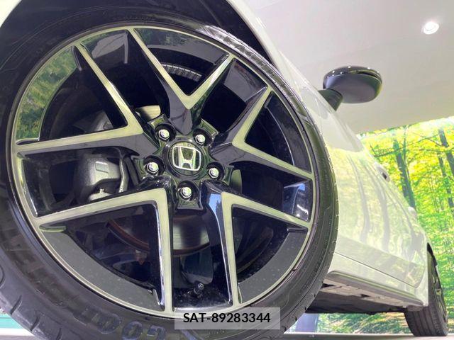Honda CIVIC 2023-10 5862231-12