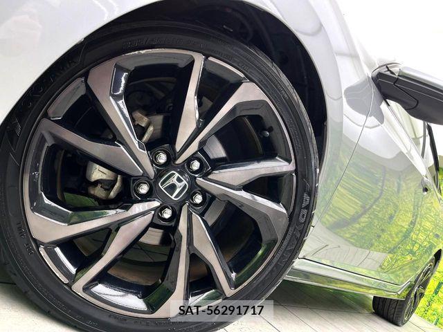 Honda CIVIC 2018-06 5862288-12