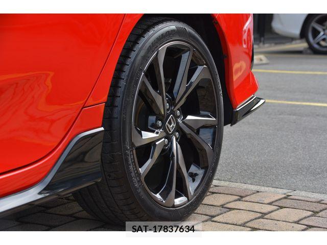 Honda CIVIC 2018-01 5862300-23