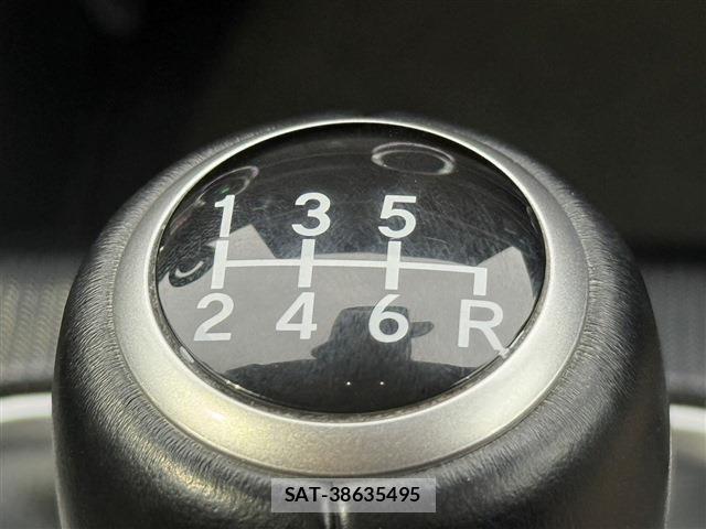 Honda CIVIC 2023-11 6212579-1