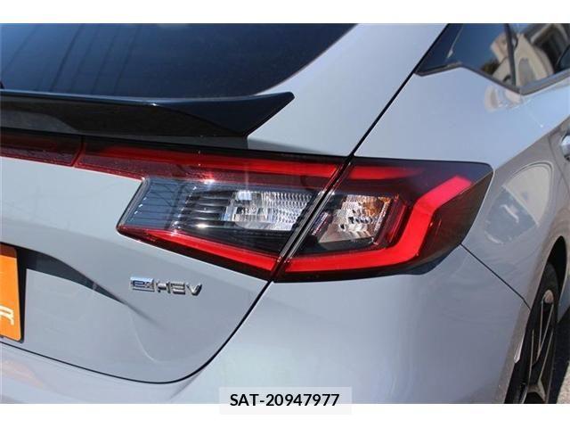 Honda CIVIC 2022-11 6212576-11