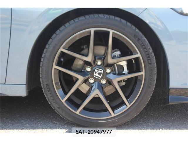 Honda CIVIC 2022-11 6212576-13