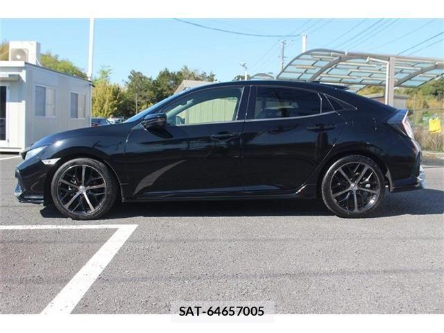 Honda CIVIC 2020-05 6212583-13