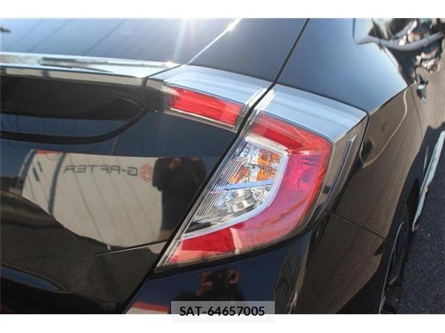 Honda CIVIC 2020-05 6212583-19