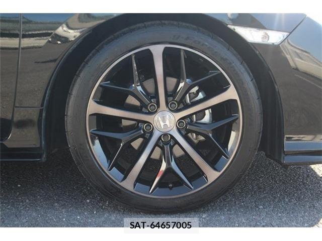 Honda CIVIC 2020-05 6212583-23