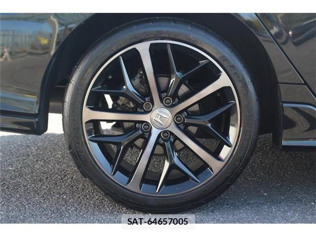 Honda CIVIC 2020-05 6212583-24