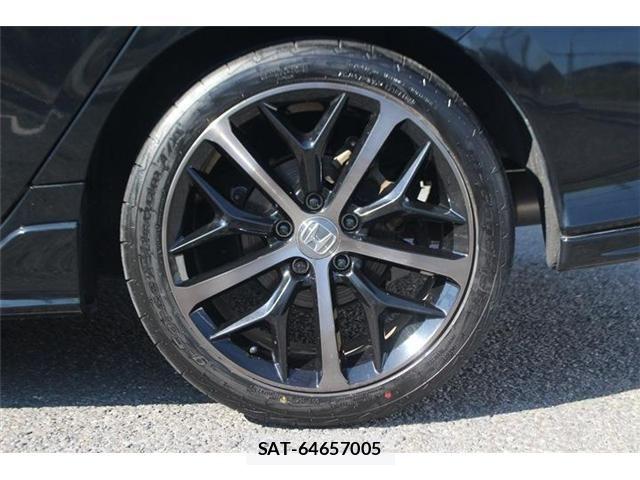 Honda CIVIC 2020-05 6212583-25
