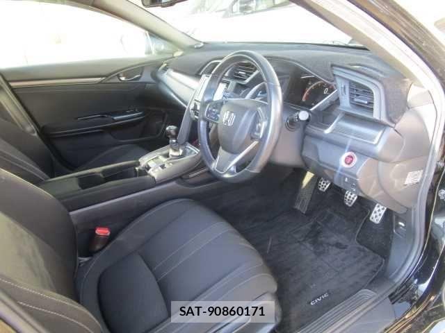 Honda CIVIC 2018-08 6242806-12