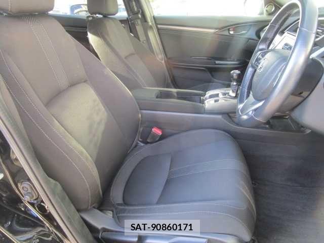 Honda CIVIC 2018-08 6242806-13