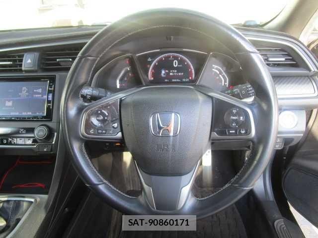Honda CIVIC 2018-08 6242806-24
