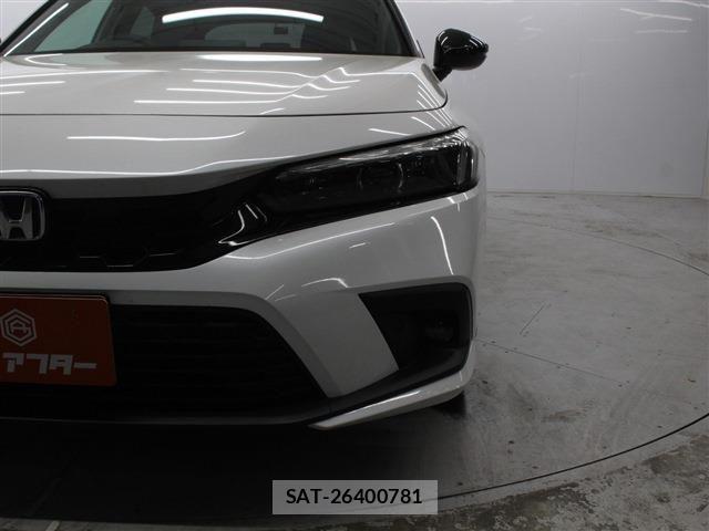Honda CIVIC 2022-12 6242804-13