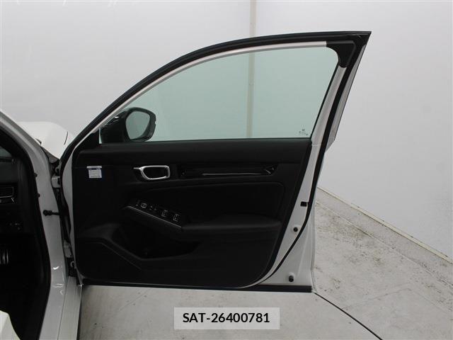 Honda CIVIC 2022-12 6242804-28