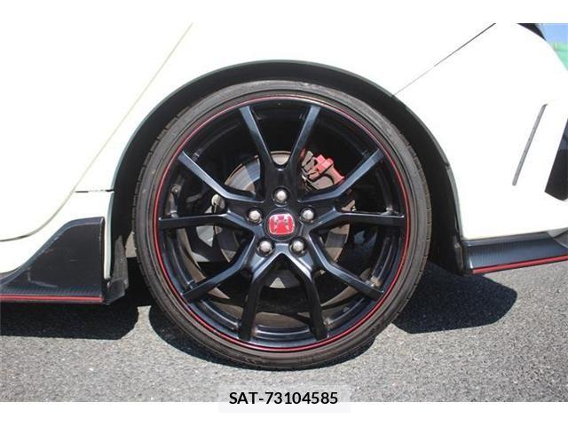 Honda CIVIC 2017-09 6263458-16