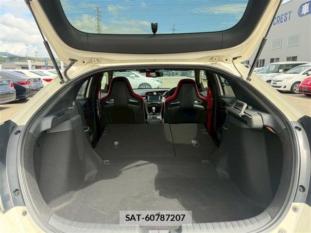 Honda CIVIC 2020-12 6275986-18
