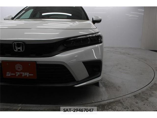 Honda CIVIC 2018-05 6303291-13