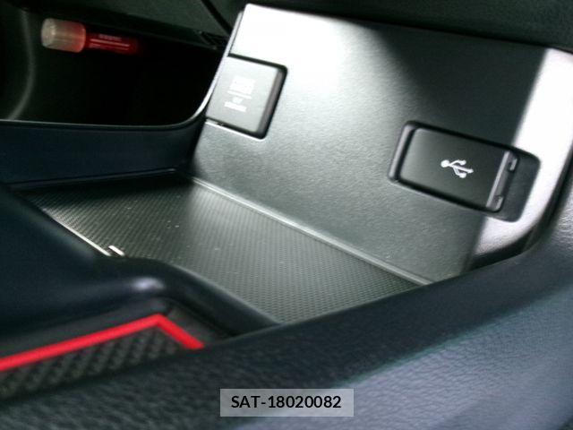 Honda CIVIC 2018-06 6496021-16