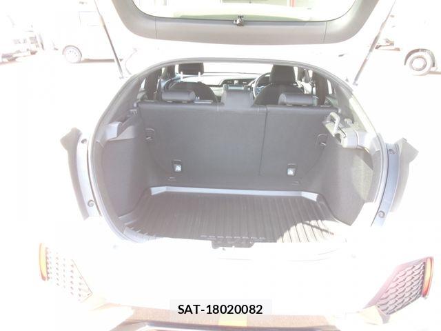 Honda CIVIC 2018-06 6496021-19