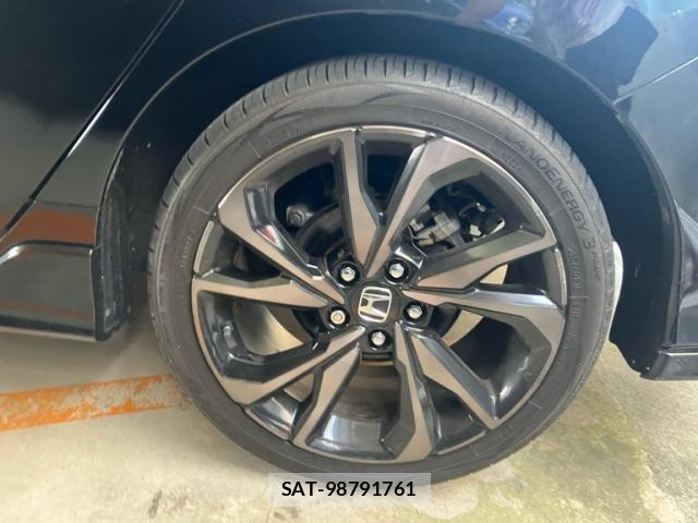 Honda CIVIC 2019-06 6544452-12