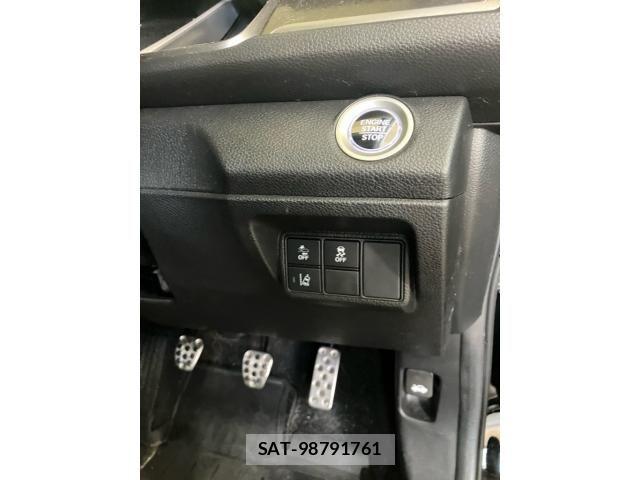 Honda CIVIC 2019-06 6544452-15