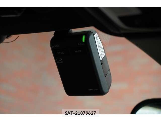Honda CIVIC 2024-02 6611059-21