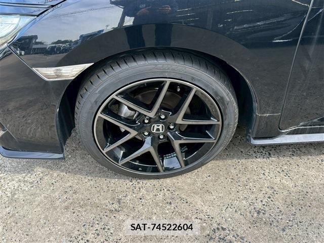 Honda CIVIC 2019-07 6611067-13