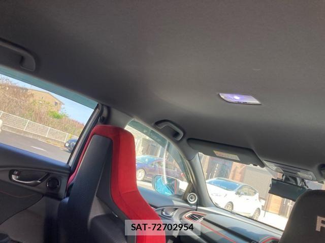 Honda CIVIC 2019-01 6641349-13