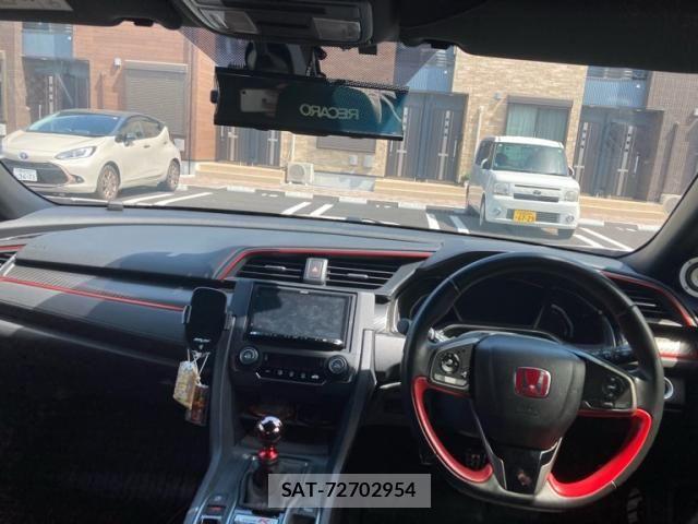 Honda CIVIC 2019-01 6641349-14