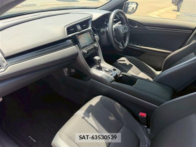 Honda CIVIC 2021-04 6670844-11